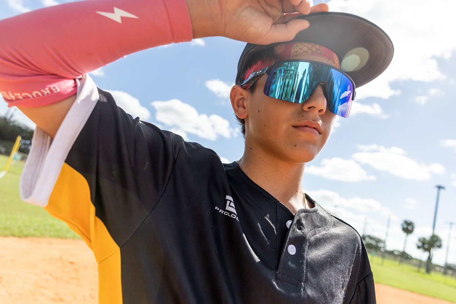 BRUCE BOLT Graduated Compression Premium Batter's Arm Sleeve